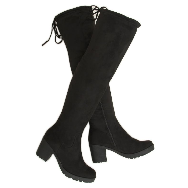 Botas pretas com salto largo PE253P Preto