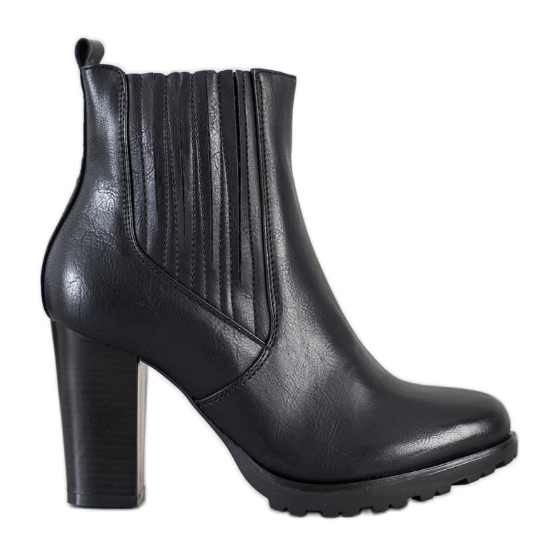 Super Mode Botas pretas em um poste preto