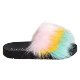 Bona Chinelos coloridos com pele multicolorido