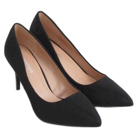 Pumps em um salto de camurça preta 3980 Black preto
