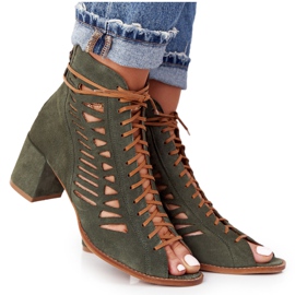 Botas femininas de couro camurça Maciejka verdes 04040-09 bege