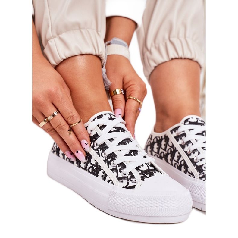 PS1 Tênis Daphne Feminino - Branco e Preto