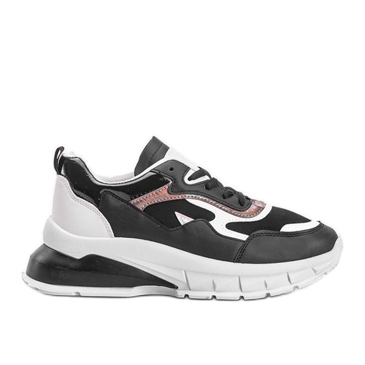 Tênis preto com sola grossa Kristen