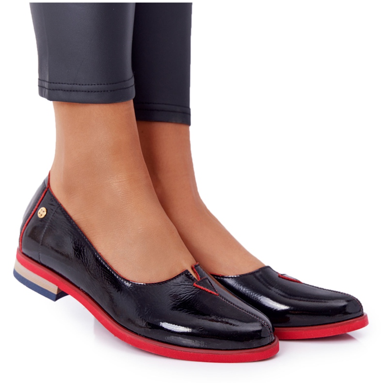 Sapatos de couro lacado Maciejka 05035-20 Preto