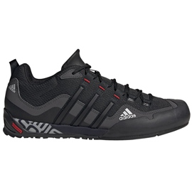 Sapatos pretos Adidas Terrex Swift Solo para homens FX9323 Sapatos pretos Adidas Terrex Swift Solo para homens FX9323