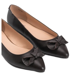 Bailarinas castanhas com um arco Lisa marrom