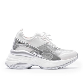 Tênis branco e prata em sola Lea grossa