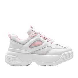 Tênis branco com sola de Jaida grossa