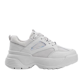 Tênis bege com sola Jaida grossa