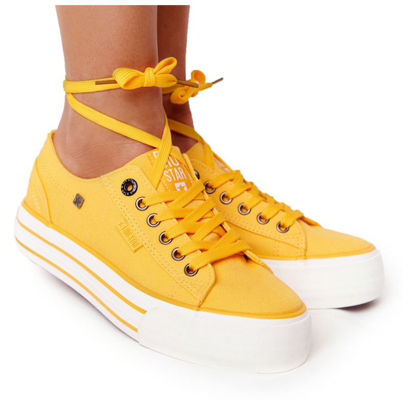 Tênis feminino Big Star HH274055 amarelo