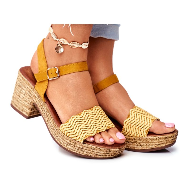 EVE Sandálias femininas Fobi amarelas com salto alto bege amarelo