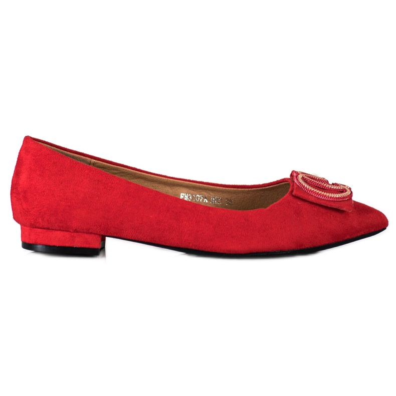 Fama Bailarina elegante com ornamento vermelho