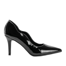 Sapatos pretos laqueados com salto Gina