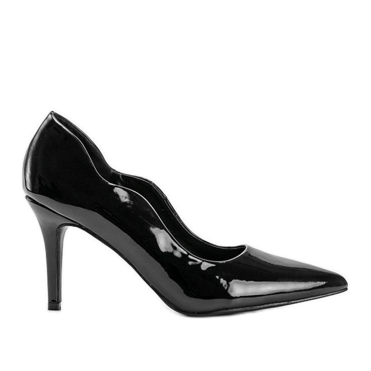 Sapatos pretos laqueados com salto Gina