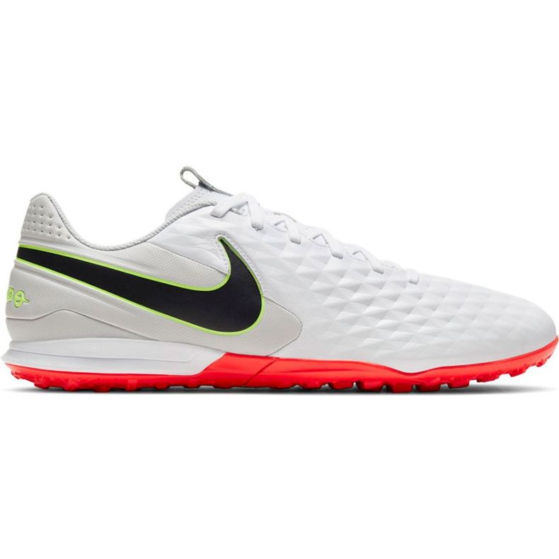 Chuteira Nike Tiempo Legend 8 Academy Tf AT6100 106 de futebol branco