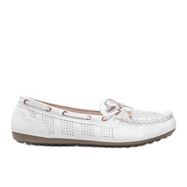 Mocassins brancos feitos de couro ecológico, Ester com orifícios Mocassins brancos feitos de couro ecológico, Ester com orifícios