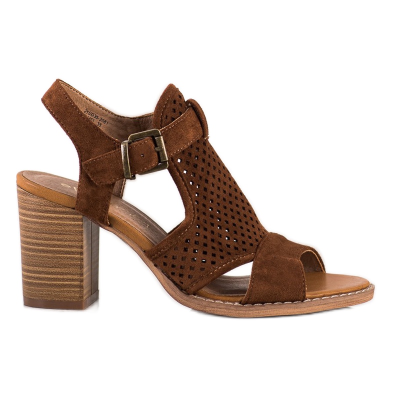 Evento Sandálias a céu aberto na primavera castanho