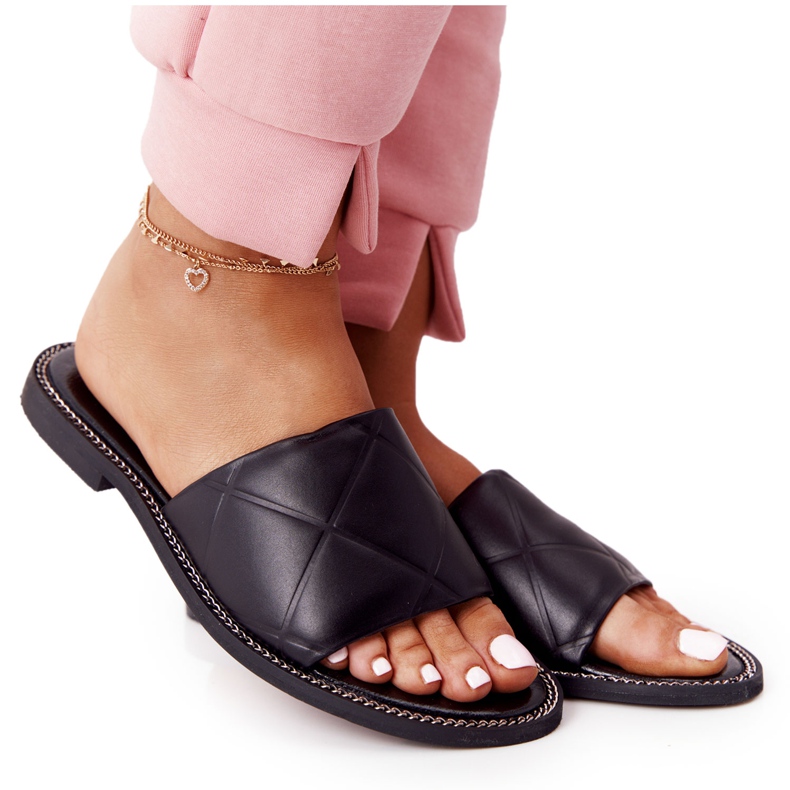 Chinelos de couro com acolchoado Nicole 2650 preto