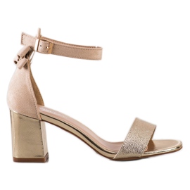 Sandálias com Arco VINCEZA dourado