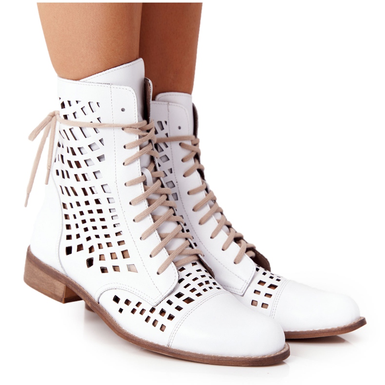 Botas de couro perfuradas Nicole 2627 Branco