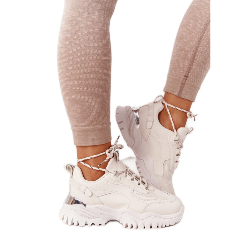 PG1 Influenciador de tênis feminino bege em uma sola enorme