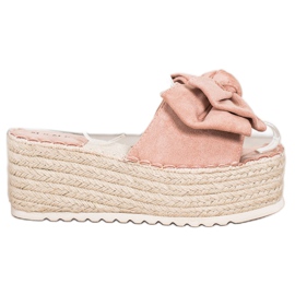 SHELOVET Chinelos na plataforma com um laço rosa SHELOVET Chinelos na plataforma com um laço rosa