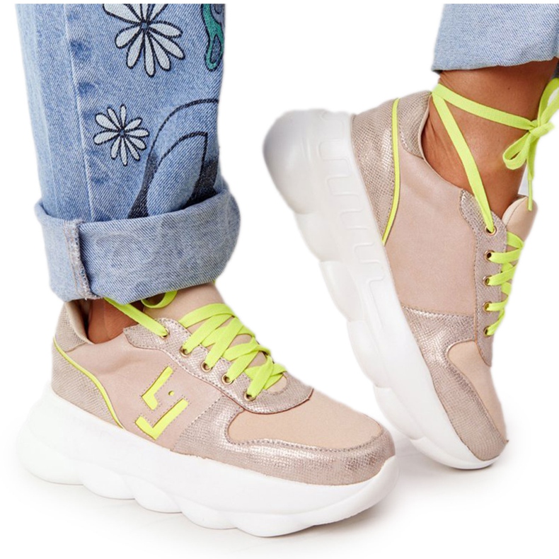 Calçados esportivos femininos na plataforma Lu Boo Beige bege multicolorido