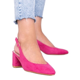 Sapatos cor-de-rosa no posto Petty