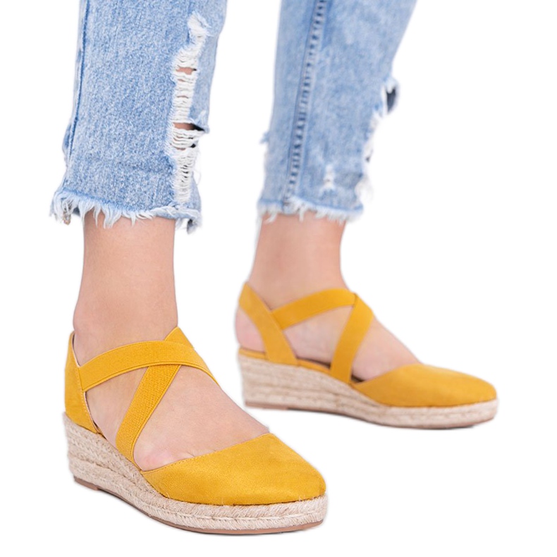 Alpercatas de mostarda em cunha Monic amarelo