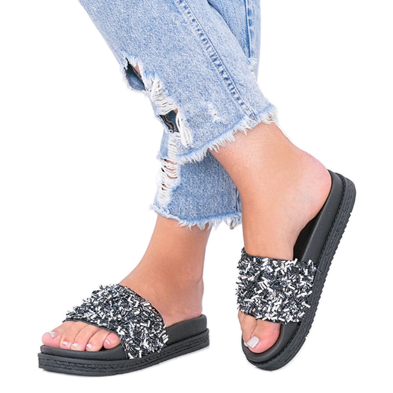 Chinelos pretos com zircônia cúbica Love Bling Chinelos pretos com zircônia cúbica Love Bling