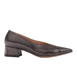 Marco Shoes Sapatilhas pretas feitas de couro listrado incomum preto