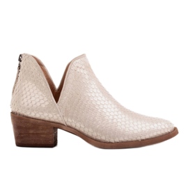 Marco Shoes Botins de camurça natural com corte em V dourado