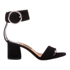 Marco Shoes Sandálias femininas de couro com fivela decorativa preto