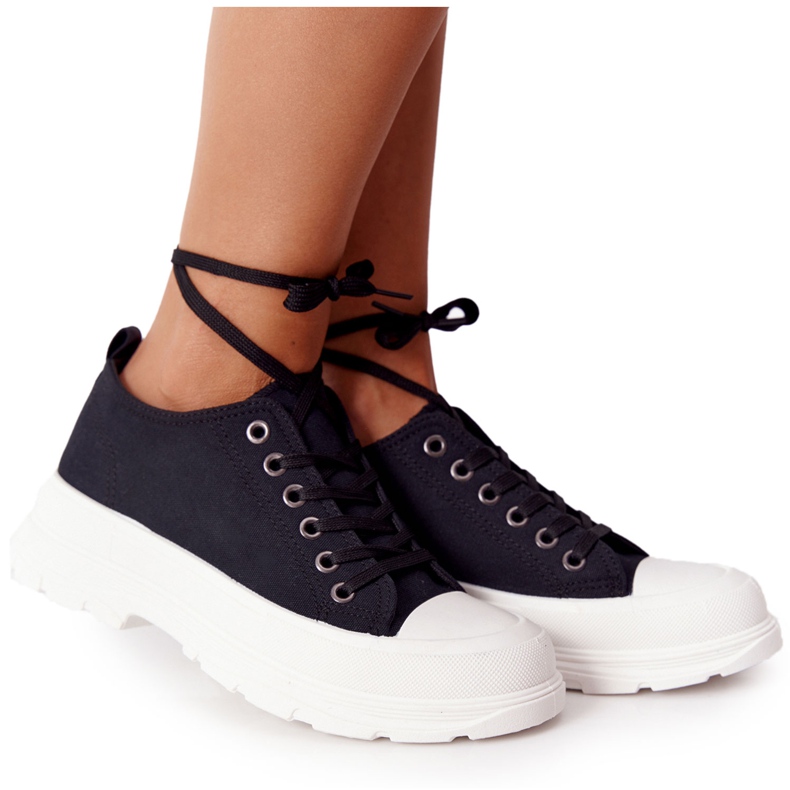 Tênis feminino na plataforma preta Tempo de viagem preto