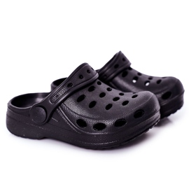 Chinelos infantis de espuma Crocs Black Lucas preto