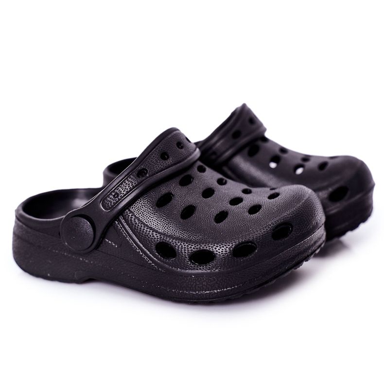 Chinelos infantis de espuma Crocs Black Lucas preto