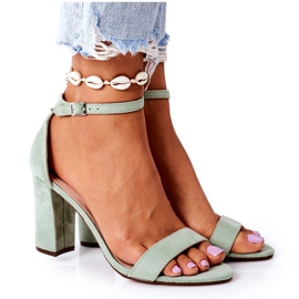 PS1 Sandálias de camurça verde em uma barra verde de Florença