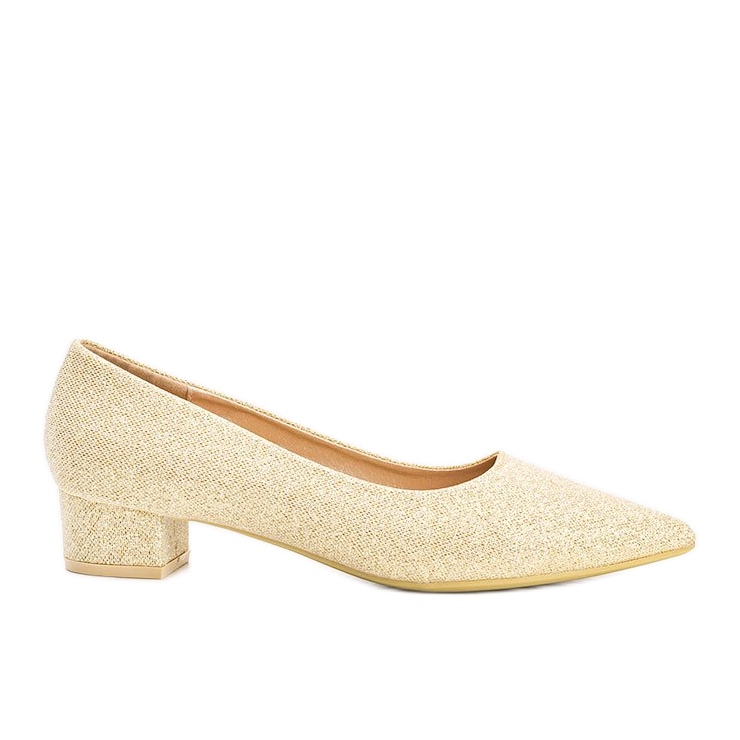 Bombas de ouro em um poste baixo de Kennedy dourado