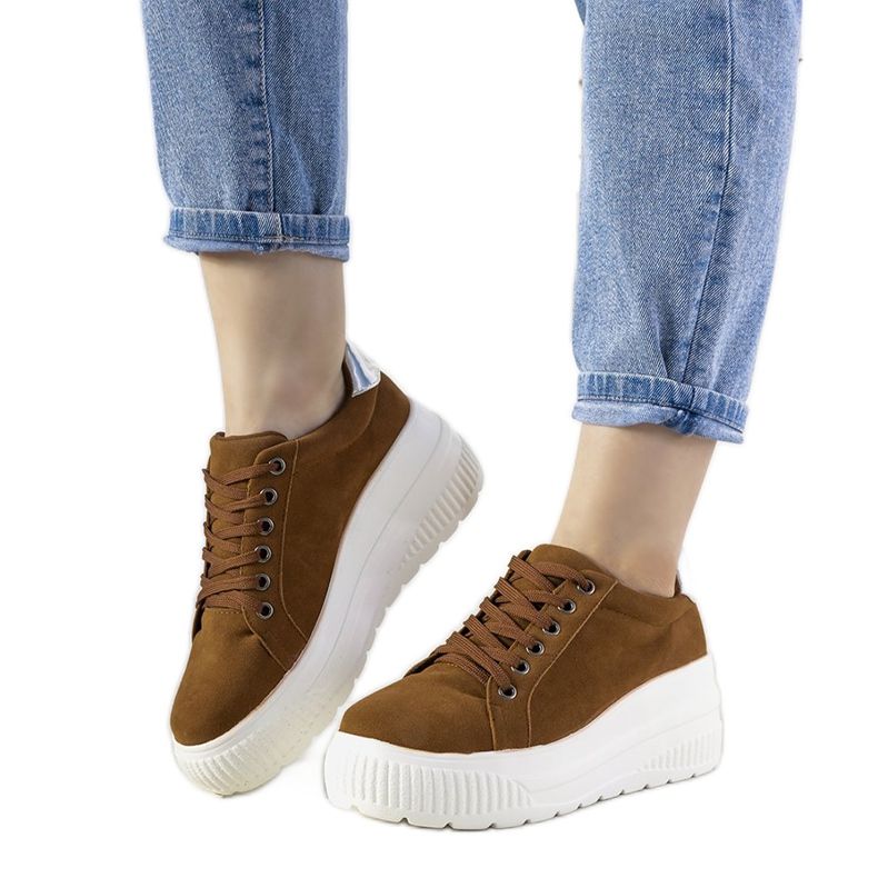 Tênis esportivos marrons com sola alta Rapter castanho Tênis esportivos marrons com sola alta Rapter castanho