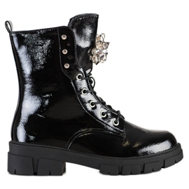 S. BARSKI Trabalhadores com um ornamento de cristal de S.BARSKI preto