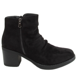 Botas pretas com salto largo J19-70 Preto Botas pretas com salto largo J19-70 Preto