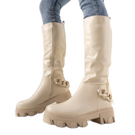 Botas bege com corrente Conny