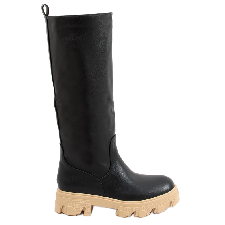 Botas pretas com sola grossa QT21P Black preto Botas pretas com sola grossa QT21P Black preto