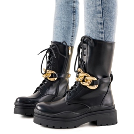 Botins pretos com corrente da Rock It