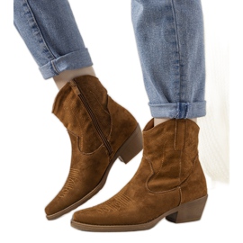 Botas femininas marrons com sotaque de cowboy Tello Cruz marrom