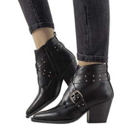 Botas pretas Jodhpur com fivela e tachas Rubio preto