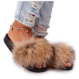 Chinelos com pele natural Camel Elsa 747 marrom