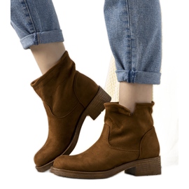 Botas deslizantes femininas Roquelina marrom