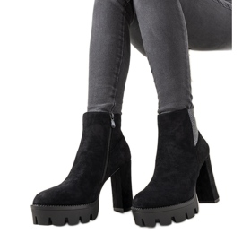 Botas femininas negras com sola grossa Idalina preto