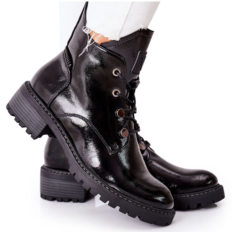 Vinceza Botas pretas aquecidas laqueadas de Cloghan preto